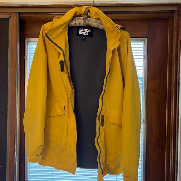 Women's Squall Hooded Waterproof Raincoat - Picture 1 of 6